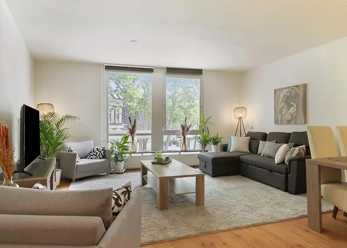 Group-friendly In Walk To 013 Apartman Tilburg