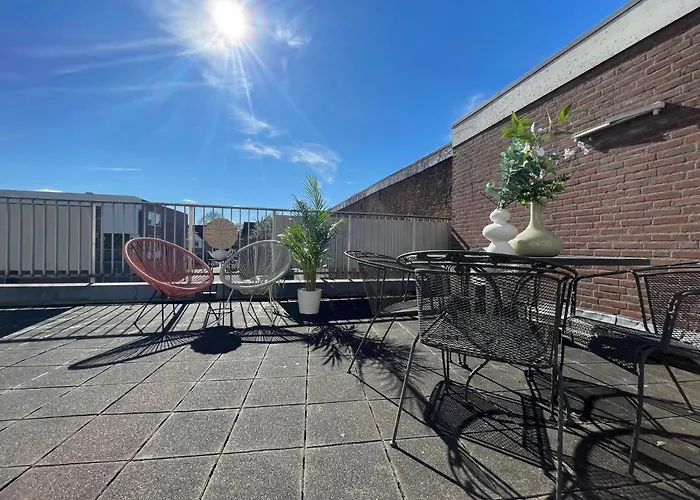 Group-friendly In Walk To 013 * Tilburg