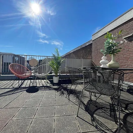 Group-friendly In Walk To 013 * Tilburg